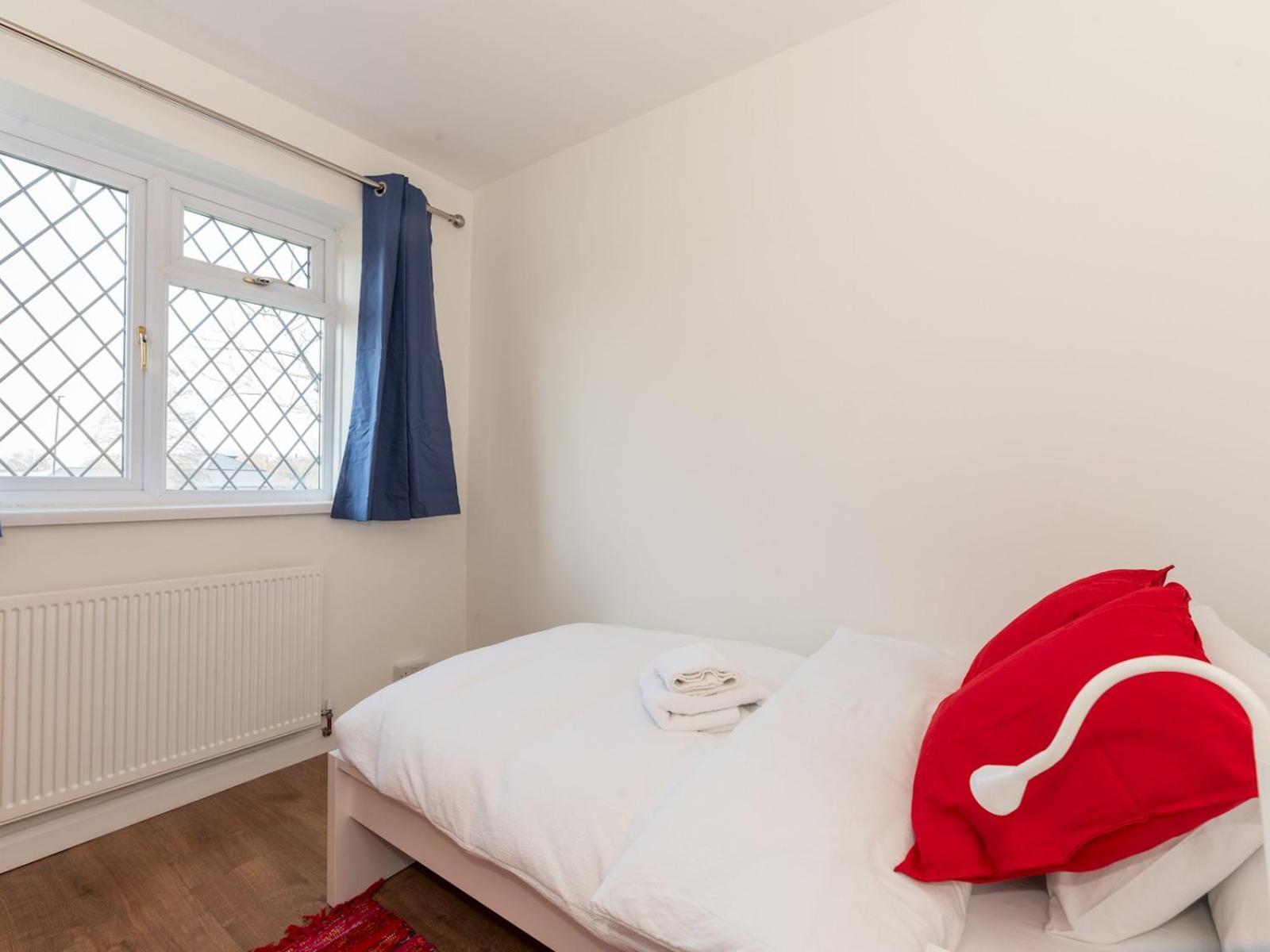 Pass The Keys Bright Spacious 4br House Elizabeth Line *