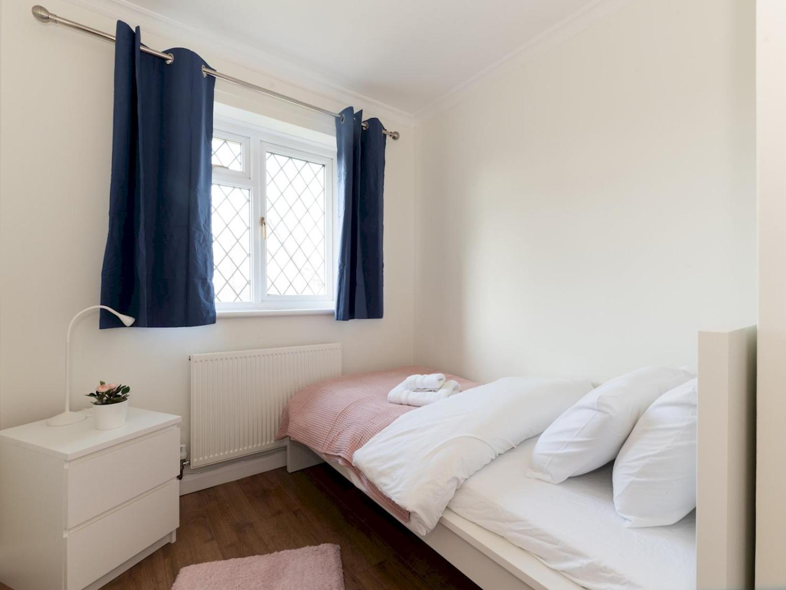Pass The Keys Bright Spacious 4br House Elizabeth Line Casa vacanze