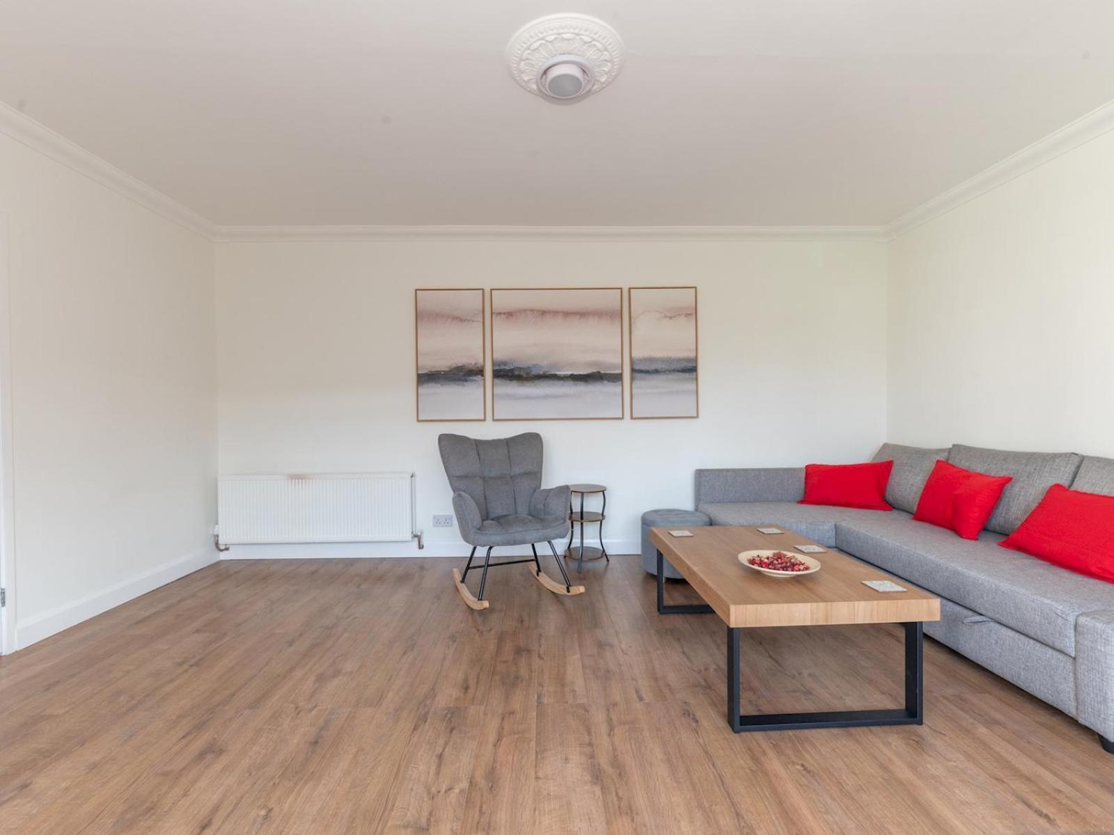 Pass The Keys Bright Spacious 4br House Elizabeth Line Casa vacanze *